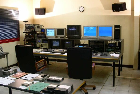 jpblcm-tvproduction - studio de post-production vidéo broadcast et virtuel